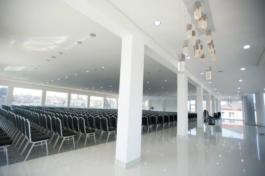 The Lakes Hotel & Conference Centre Benoni Zewnętrze zdjęcie